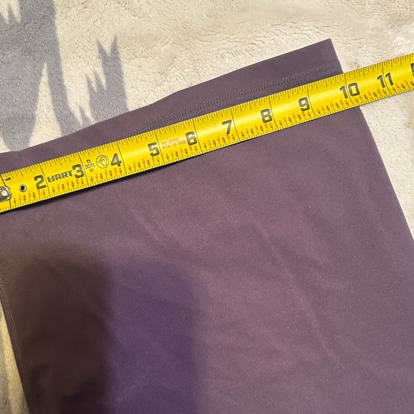 Tuff Athletics women’s light Purple performance, capris size medium - Picture 5 of 5